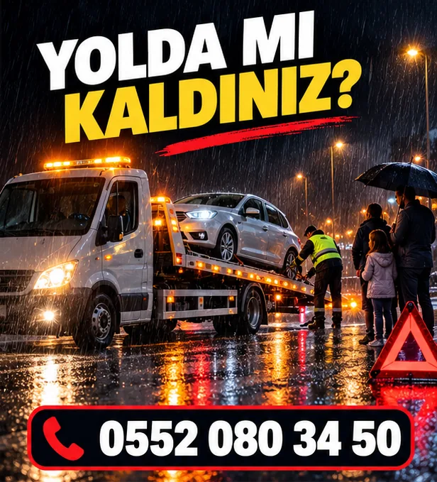 Yağmurlu gecede yolda kalan araca çekici yardımı